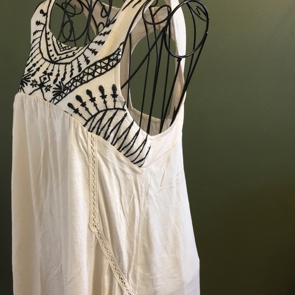 Summer Tank - Picture 2 of 4